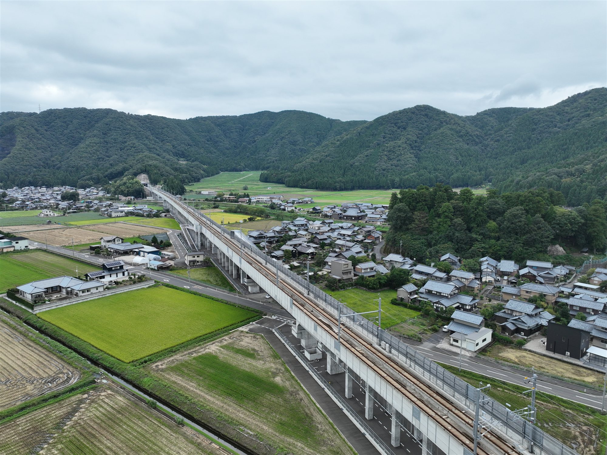北陸新幹線、浅水川橋りょう他（安藤ハザマ・日本土建・清水組ＪＶ）