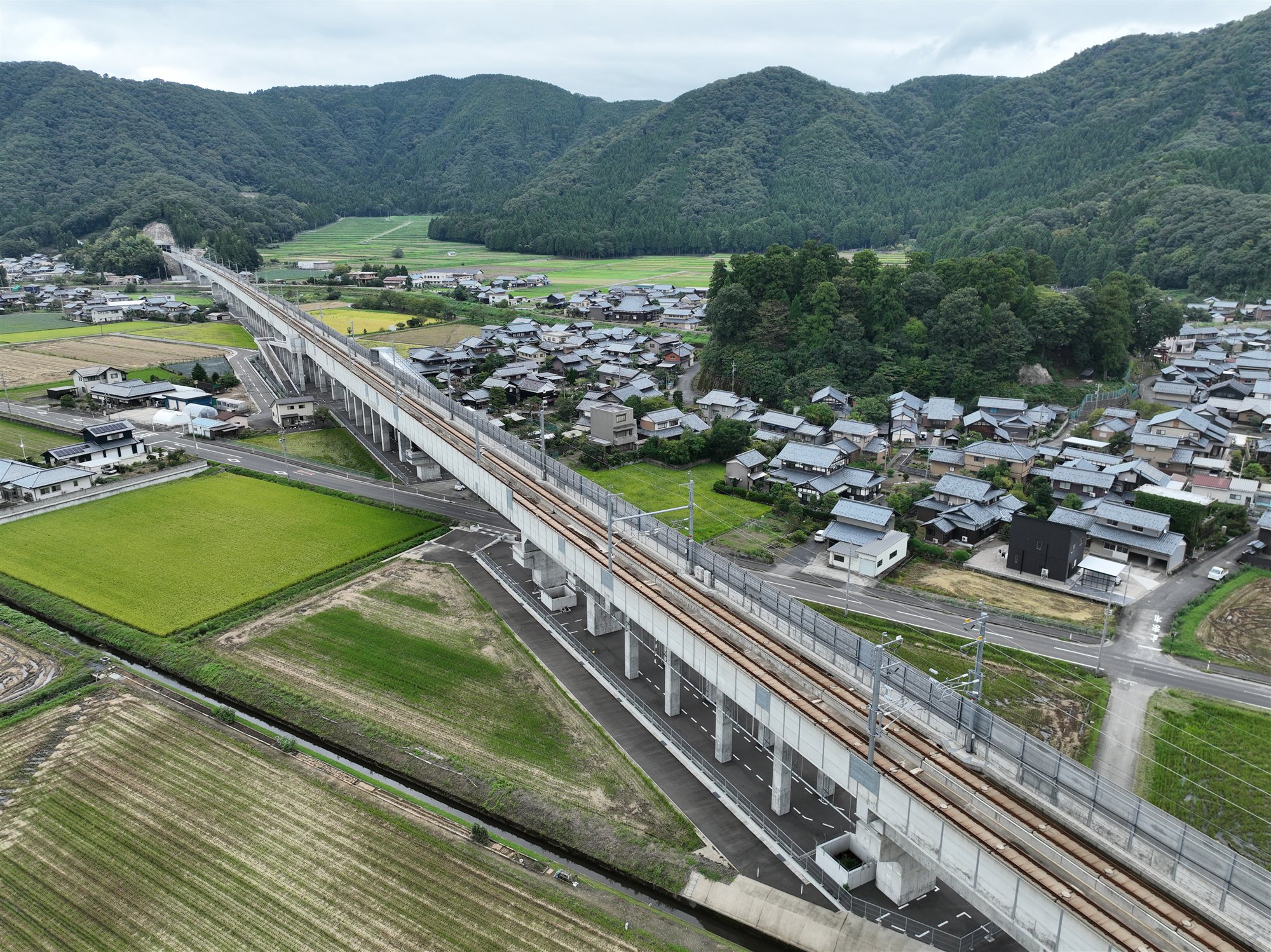 北陸新幹線、浅水川橋りょう他（安藤ハザマ・日本土建・清水組ＪＶ）