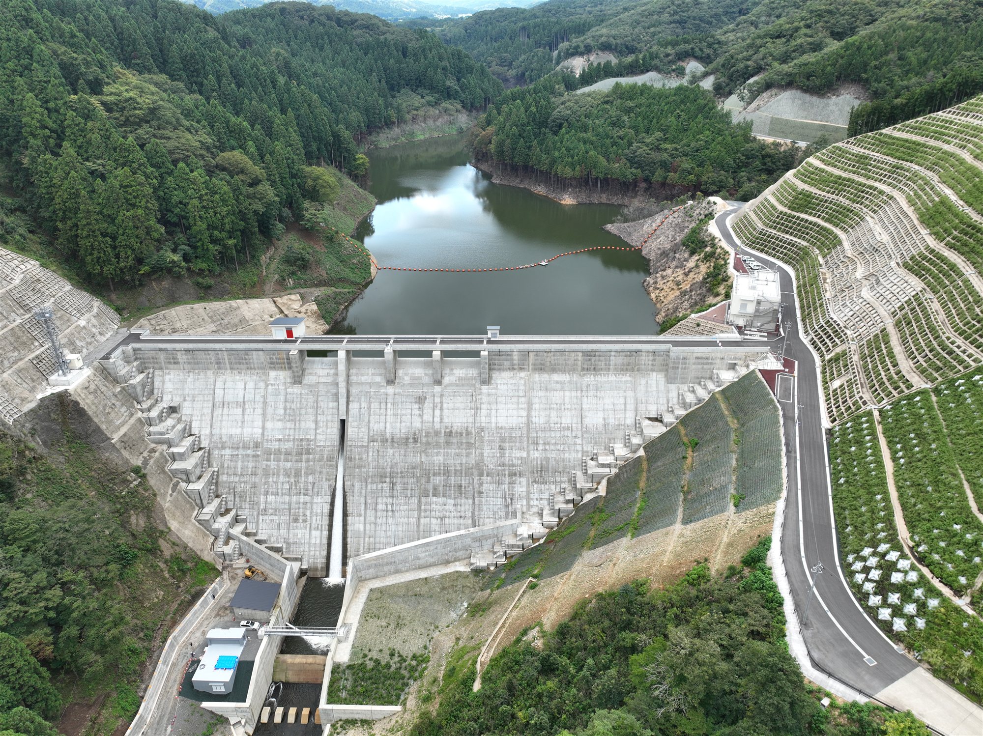 吉野瀬川ダム建設工事（ダム本体）（安藤・間、建世、清水組、谷口建設JV）