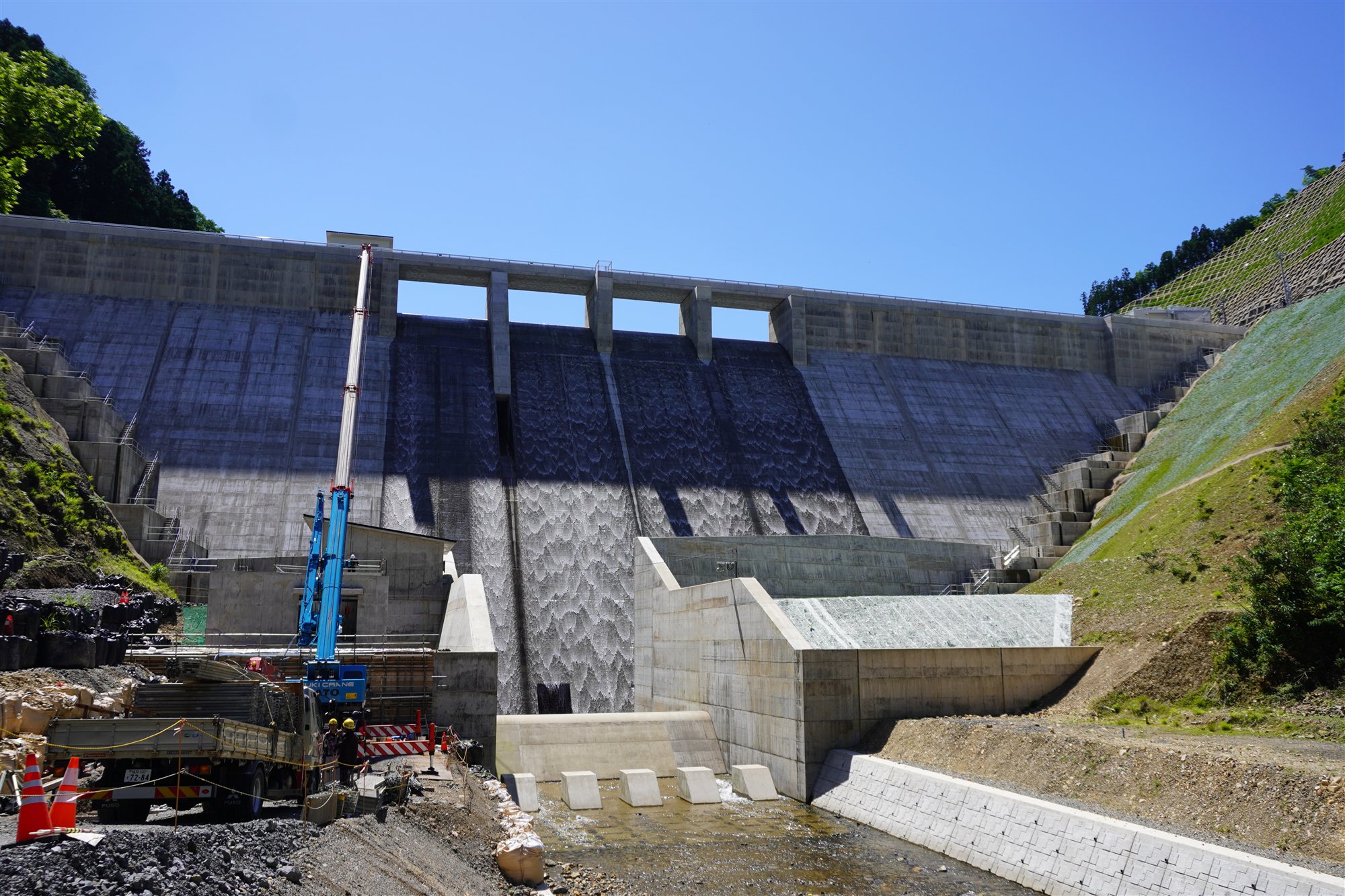 吉野瀬川ダム建設工事（ダム本体）（安藤・間、建世、清水組、谷口建設JV）